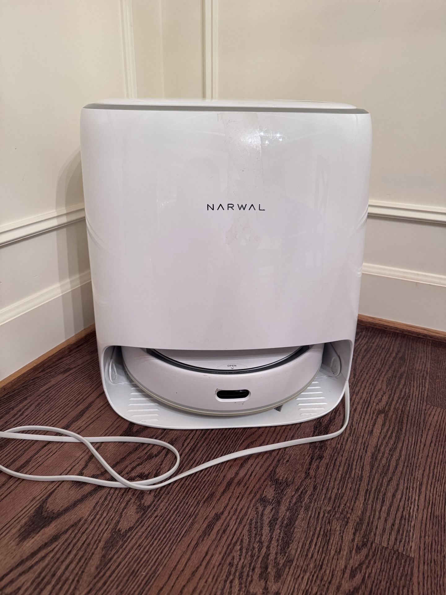 Narwal Freo Robot Vacuum and Mop Combo