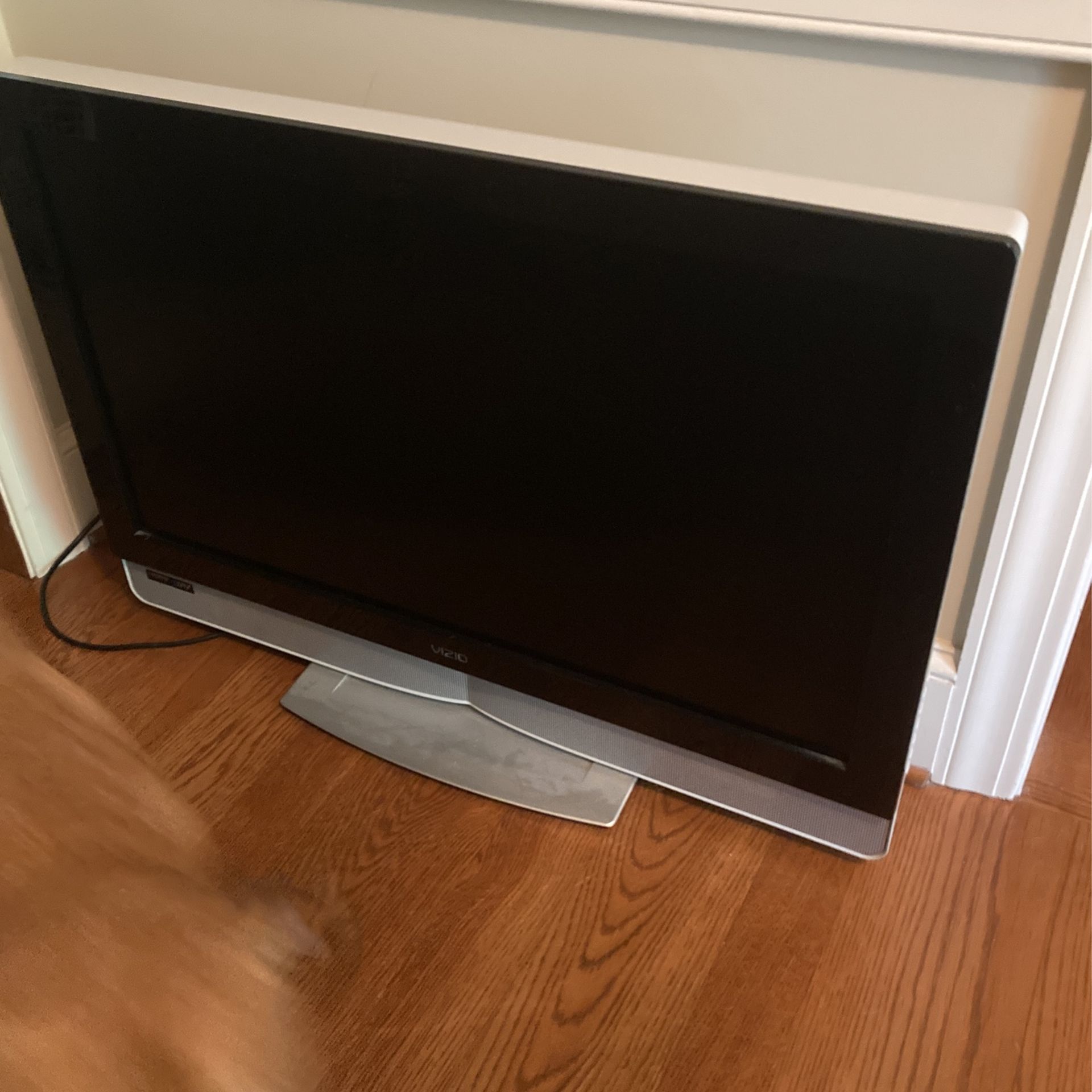 37” Vizio TV