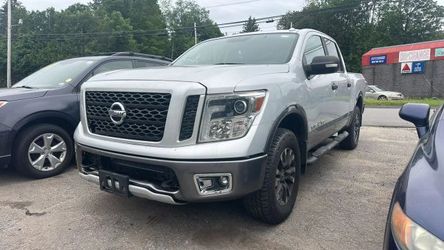 2018 Nissan Titan Crew Cab