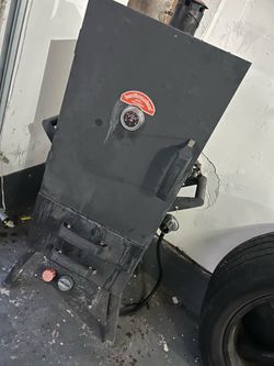 BBQ SMOKER