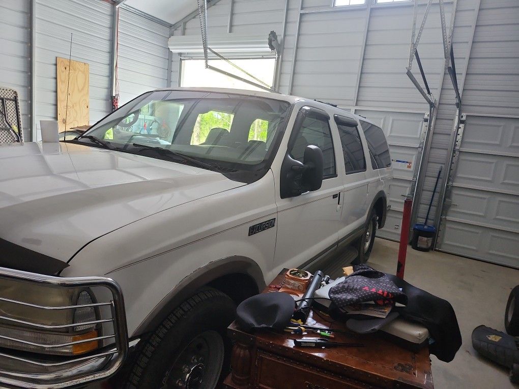 2003 Ford Excursion