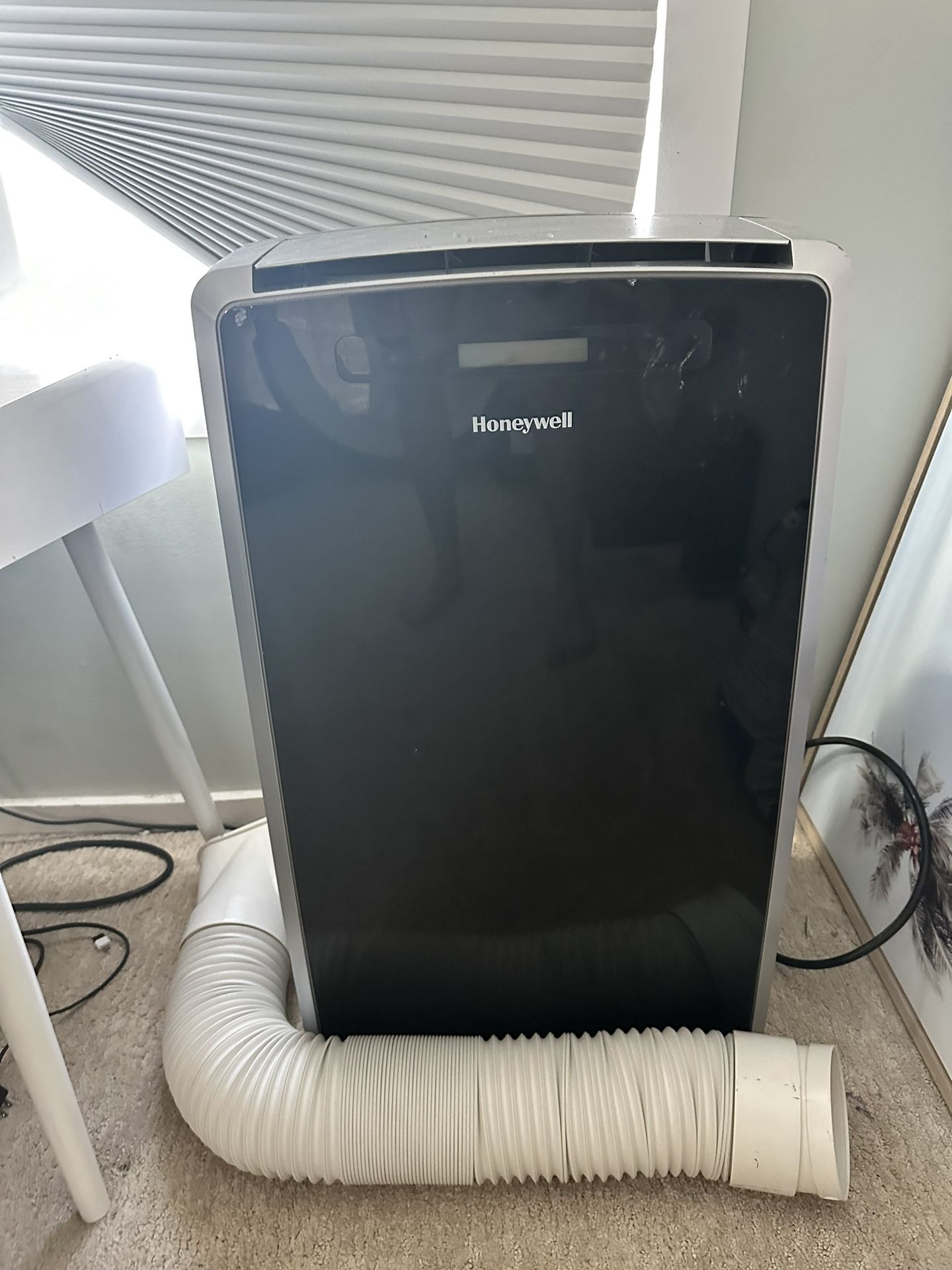 Used Honeywell Portable Air Conditioner  - 14000 BTU