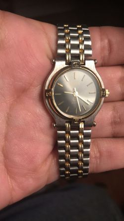 Gucci watch