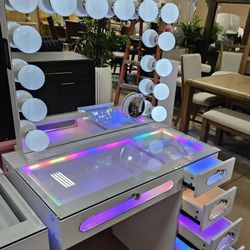 New Quality & Modern Vanity Set With Bluetooth Speakers! Available White, Black & Pink!  