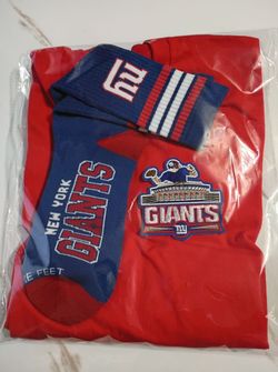 Perfect Valentines Day Gift Set  Men & Women   Tshirt With Matching Socks 