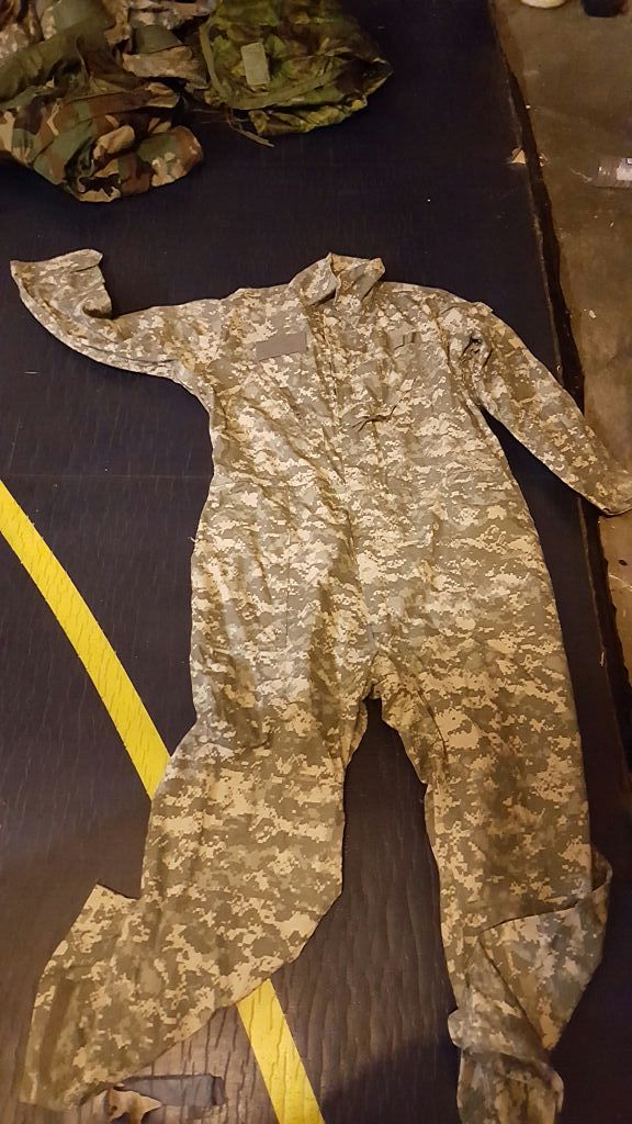 Military mechanic coveralls size extra large
