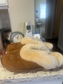 Chestnut Suede Shearling Slip-On Slippers