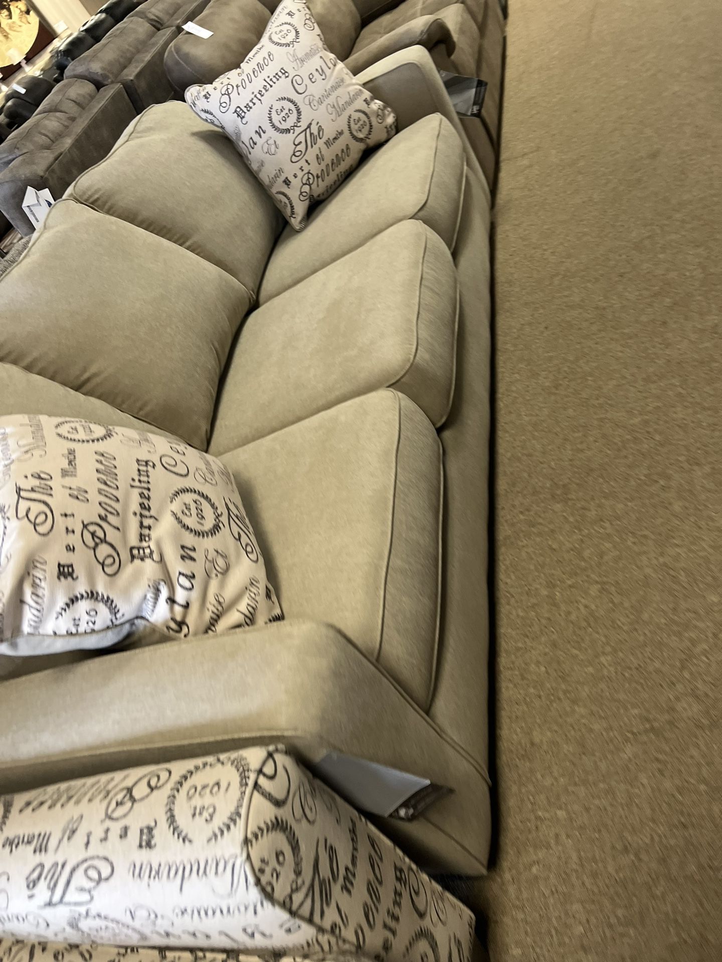 Beautiful Nice Comfy Couch With Pillows