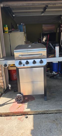 Vendo este asador de gas  $70