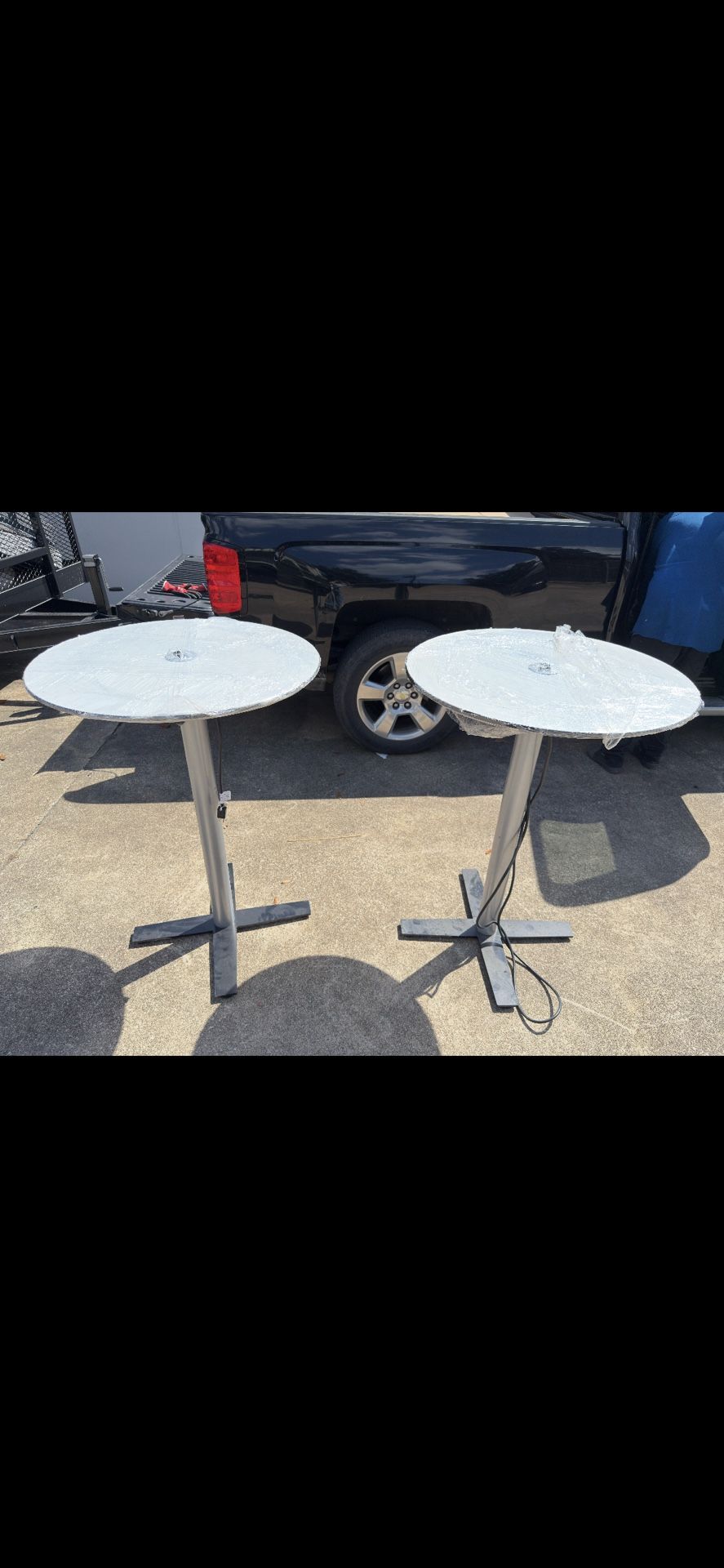 Round Pedal Stool Counter Height Table With USB charging Port