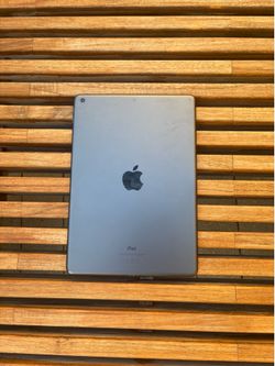 NEW IPAD GREAT DEAL amazing condition