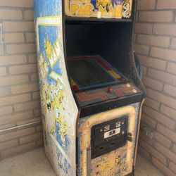 Vintage Pack Man Machine 