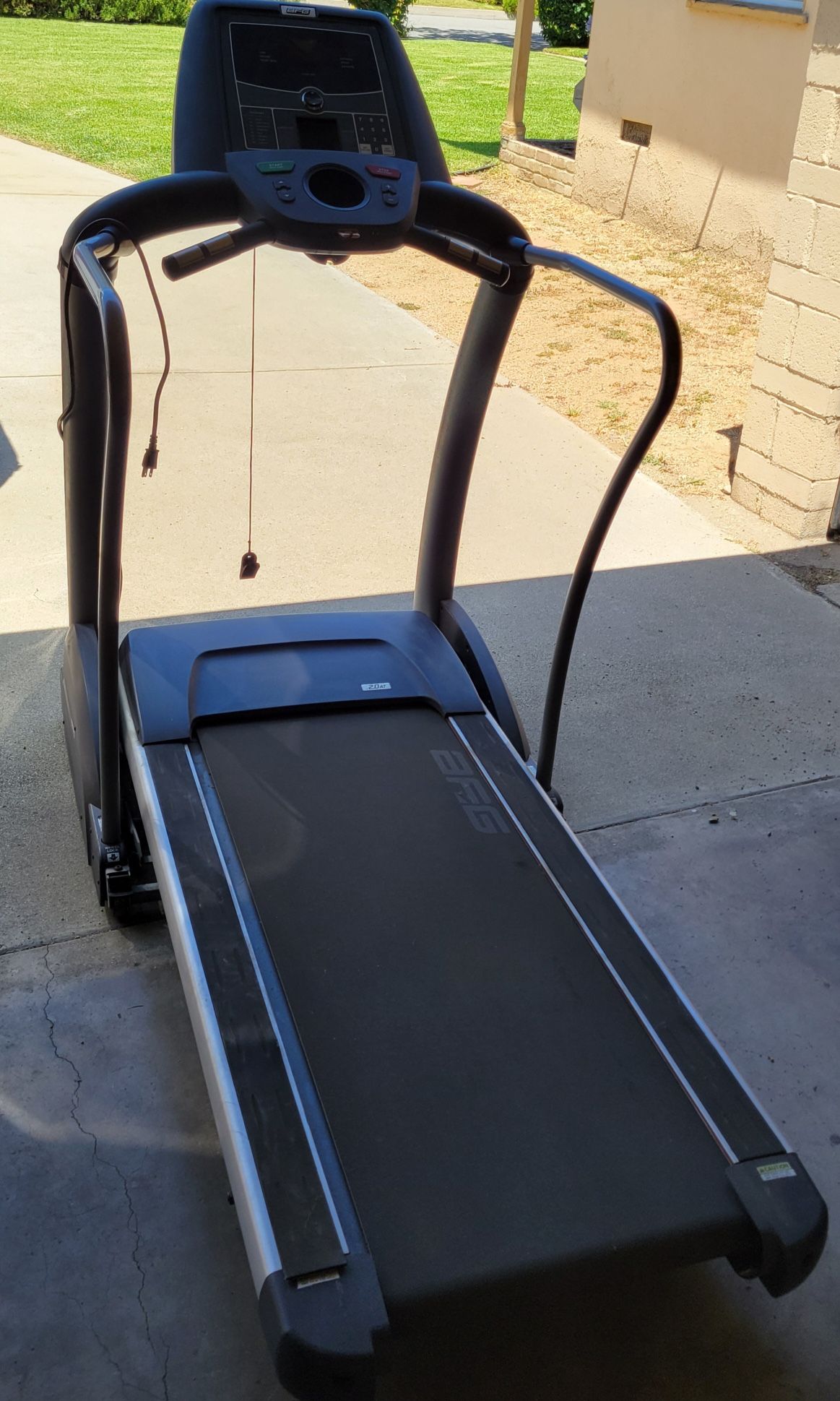 Treadmill/FREE