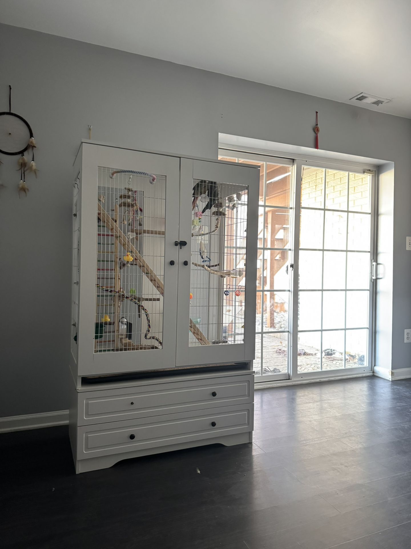 Famapy Elegant Furniture - Style Large Bird Cage: A Safe and Comfortable Home for Your Feathered Friends