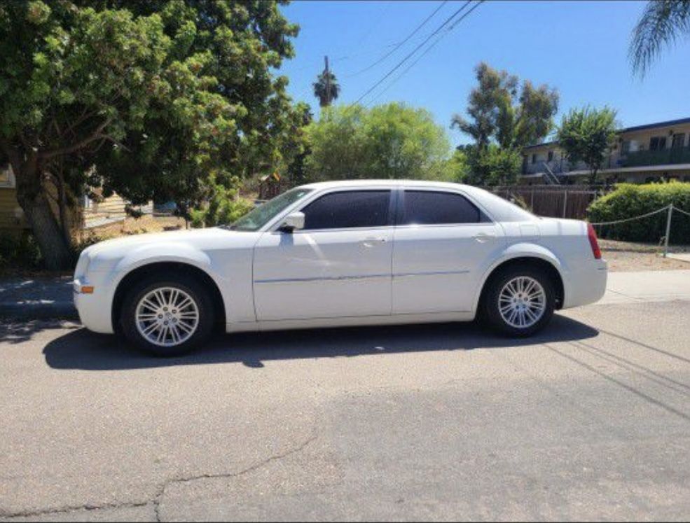 2009 Chrysler 300