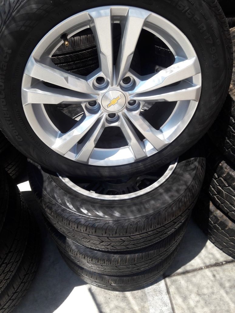 Oem 17 inch chevy wheels with tires 5x120 they fit on impala Malibu ...