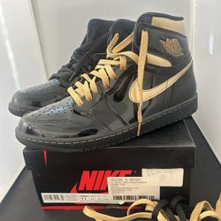 Jordan 1 Black Metallic Gold Size 11 