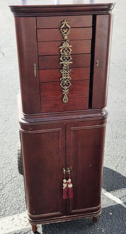 Vintage Jewelry Box
