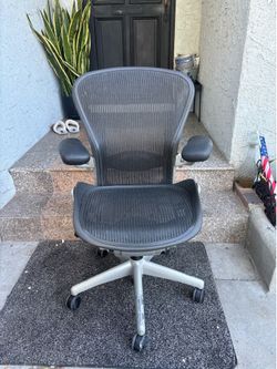 Herman Miller Aeron office chair fully adjustable B