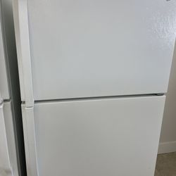 Neveras Pequeñas/ top & bottom Fridge 28”