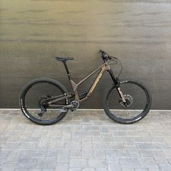2024 Norco Range C2 (Medium) (brand New)