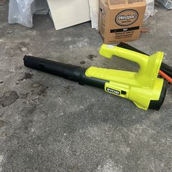RYOBI ONE+ 18V 90 MPH 250 CFM Cordless Battery Leaf Blower (Tool Only