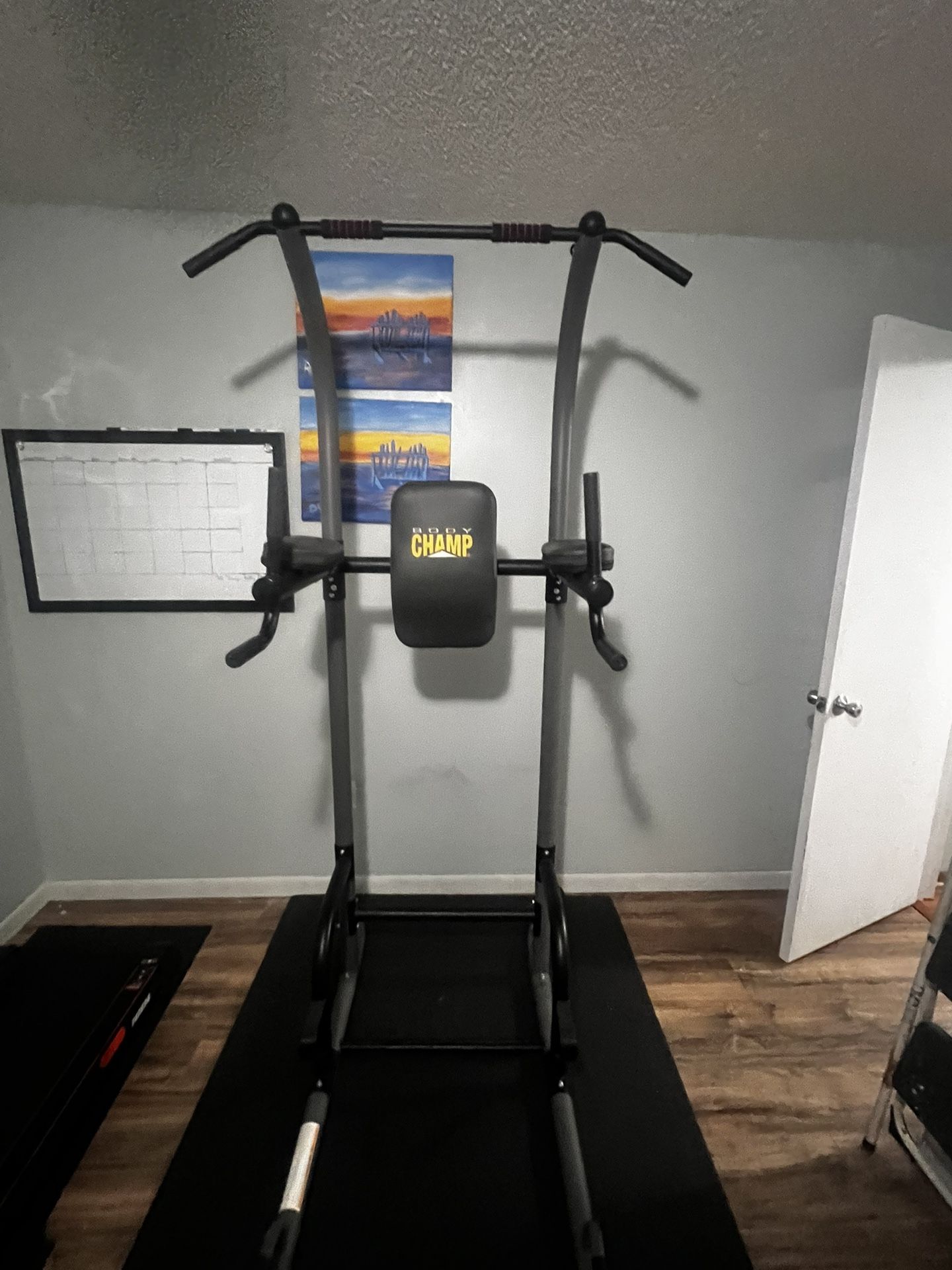 Power Tower Pull Up Bar Station