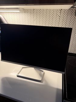 Desk computer monitor