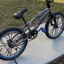 Mongoose Radical BMX Trick bike, 20-inch 