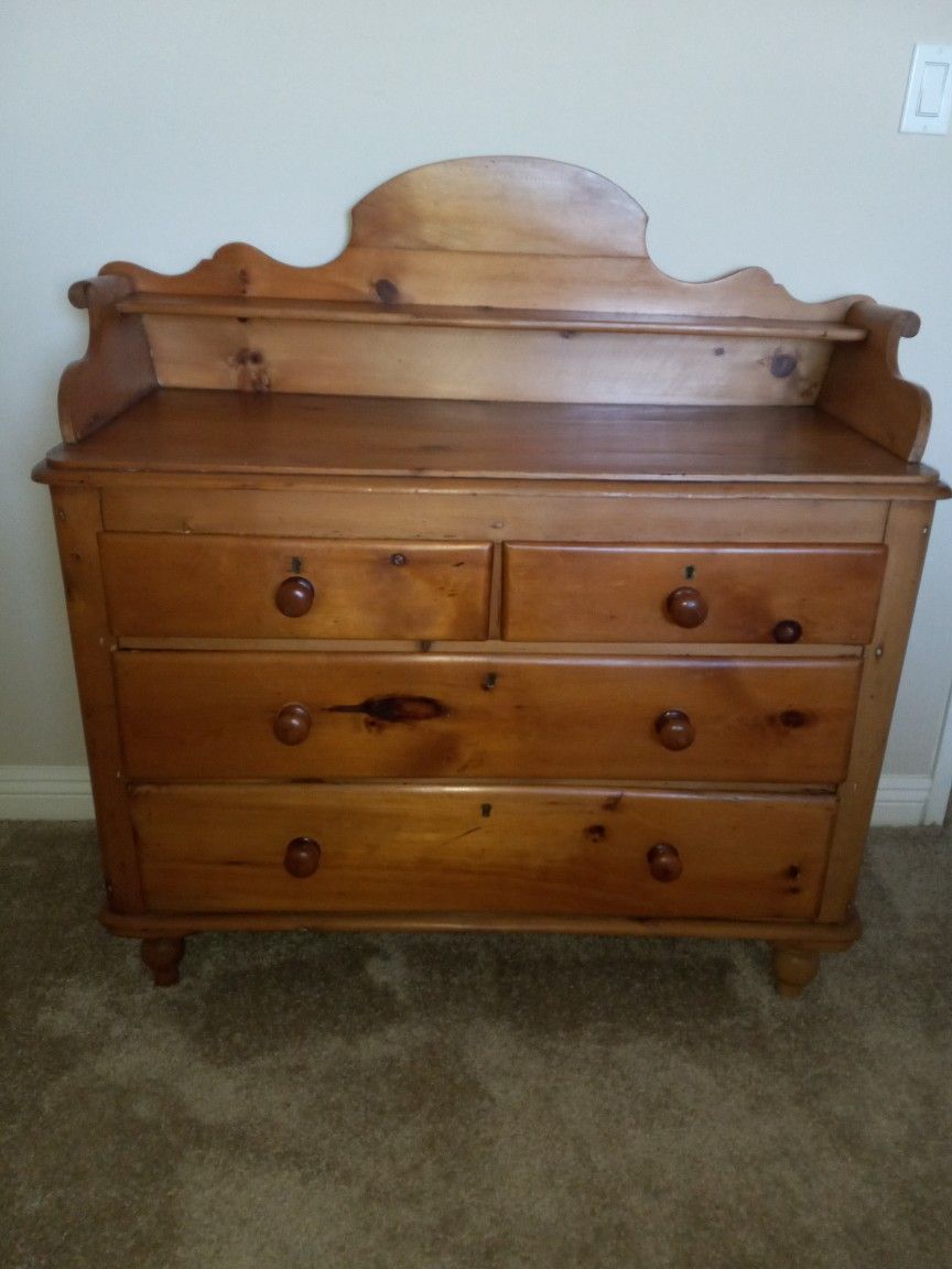 Country Pine Chest Of Drawers