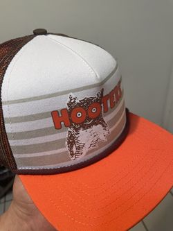 Hooters Merch New $35