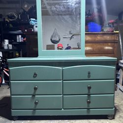 Really nice refurbished dresser 