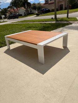 Solana Teak Outdoor Coffee Table – Excellent Condition – $250