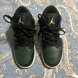 Air Jordan 1 GS “Green Toe”