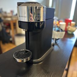 Nespresso Vertuo Next Deluxe