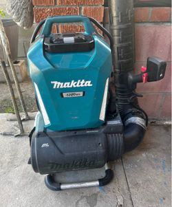Makita Portable Power Supply PDC1200