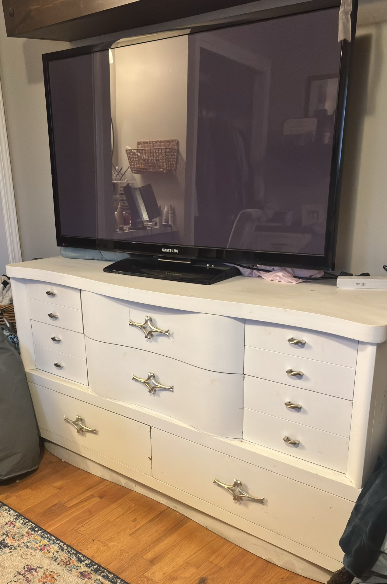 Vintage dresser 
