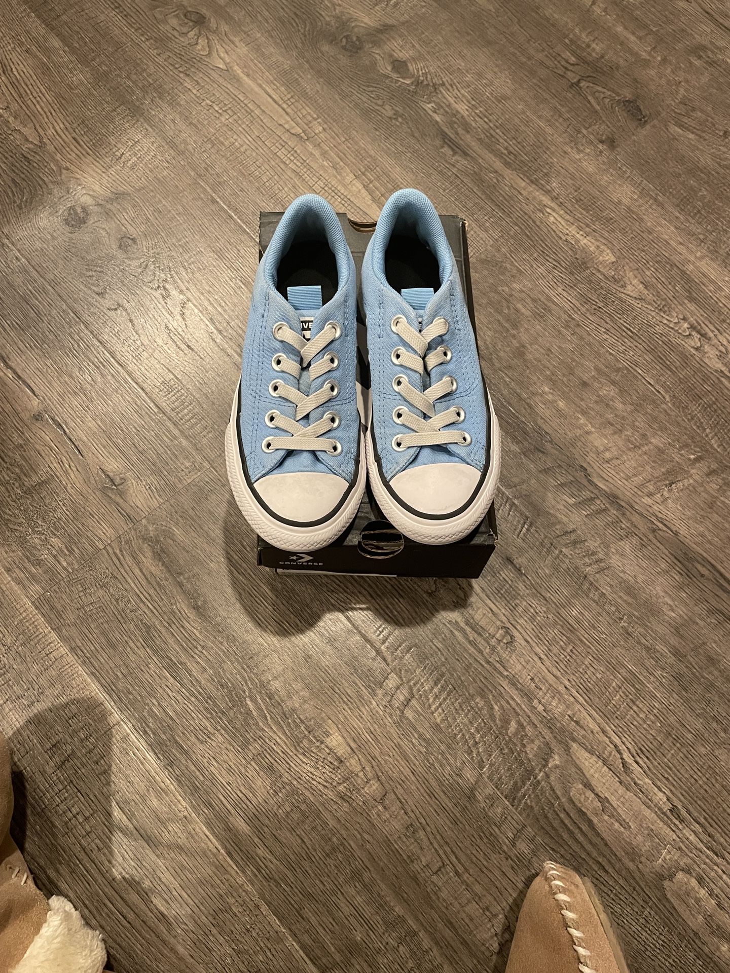 Girls Converse Size 13 Blue