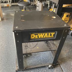 DeWalt Utility Stand