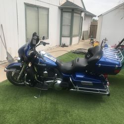 2012 Electra glide limited edition Harley davidson