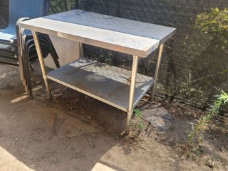 Metal table