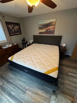 🛏️ CALIFORNIA KING hybrid Memory Foam Mattress - Like New 