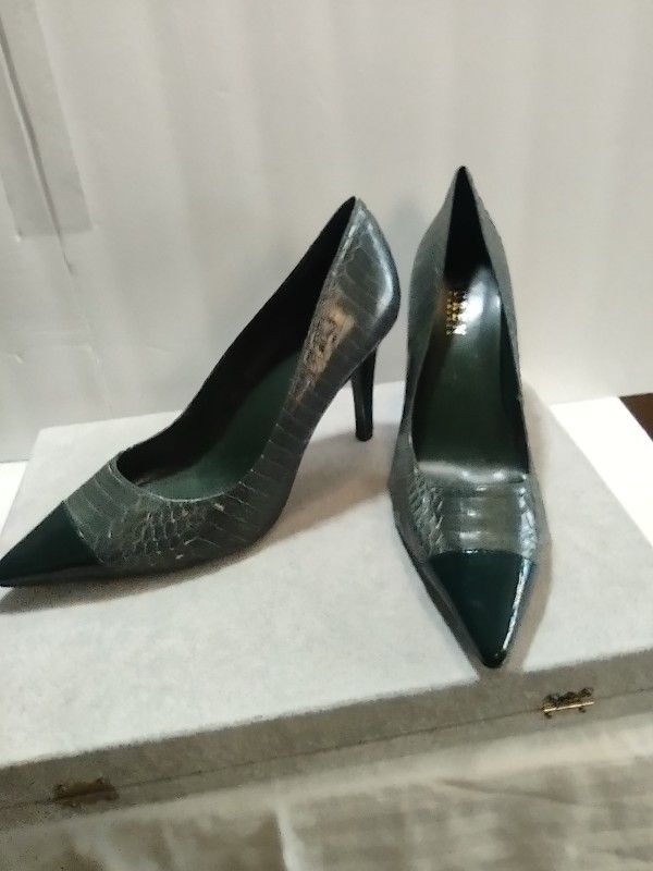 Ralph Lauren Croc-Embossed Pointed Toe Pumps โ Dark Green โ Size 8 | Classic Elegance Heels