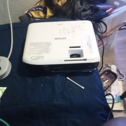 ESPN Ex7280 Projector