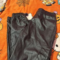 Women’s Pants 