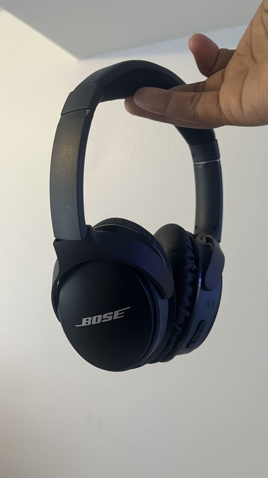 Bose Soundlink Wireless headphones 