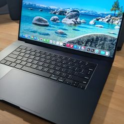 2024 MacBook Pro 16" 120Hz 24GB RAM 512GB SSD 20-core GPU