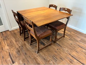 Gateleg Drop-leaf Table, oak finish