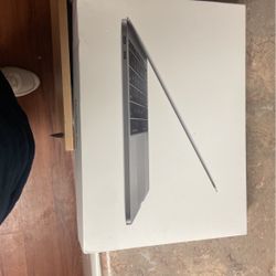 A1708  Late 2017 MacBook Pro Works Perfect Comes With Box And Ac Adapter 