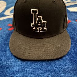 LA Dodgers New Era 59FIFTY Fitted Hat – Black – Size 7 1/8